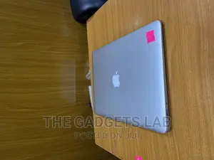 Laptop Apple MacBook Air 2017 8GB Intel Core i5 SSD 256GB