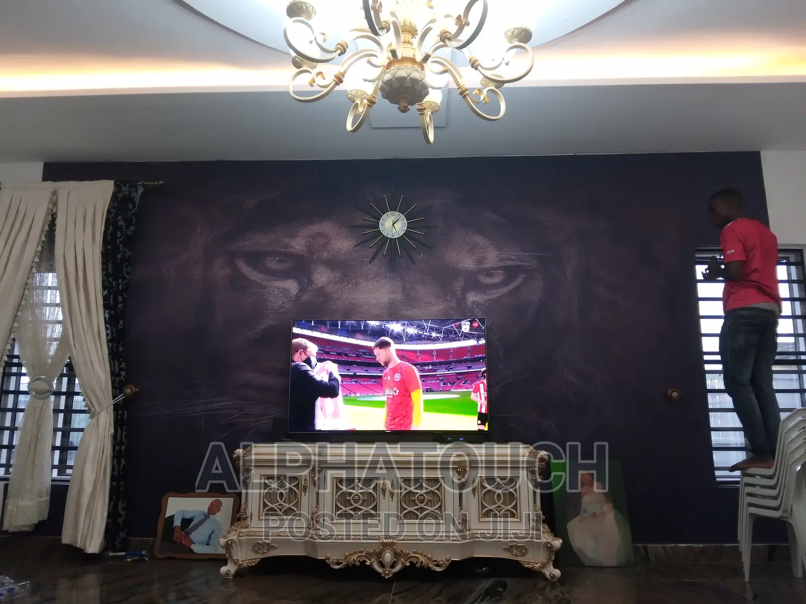 Wallpaper Installation