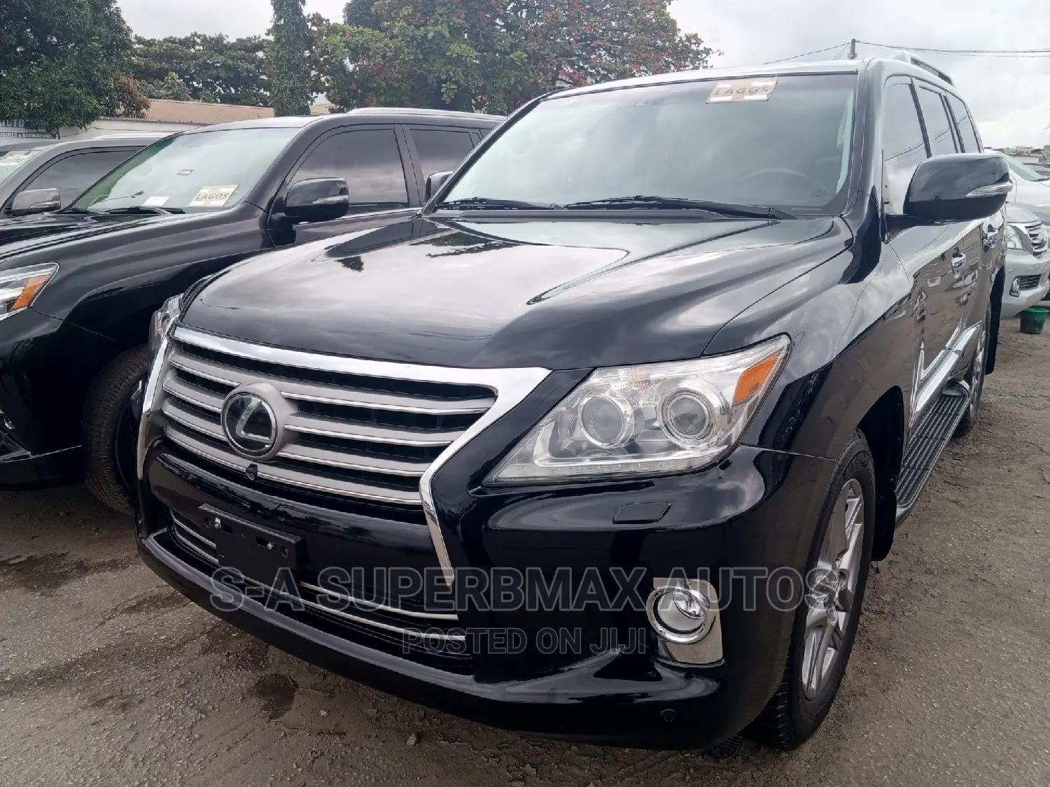 Lexus LX 570 AWD 2014 Black