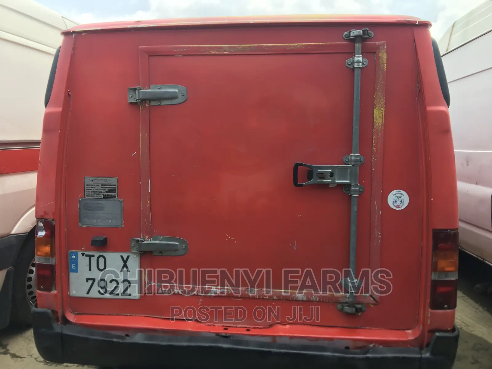 Ford Transit 2002 Pink