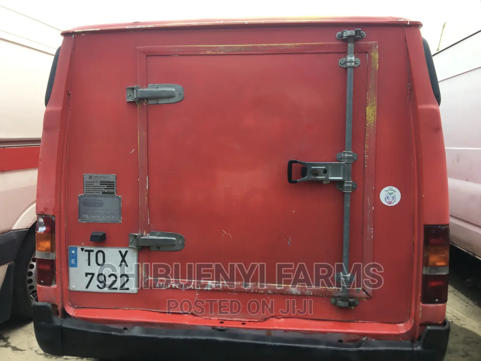 Ford Transit 2002 Pink