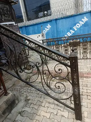Design Wrought-Iron Staircase Railings
