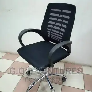 111 Receiption Swivel Chair