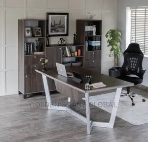 High Quality Executive Office Table.