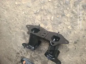 Front Beam Iron Holder Toyota Prado and Gx460