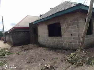7bdrm Block of Flats in Port-Harcourt for sale