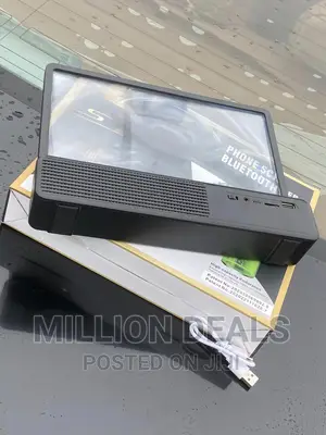 Unique Phone Screen Magnifier Bluetooth Speaker