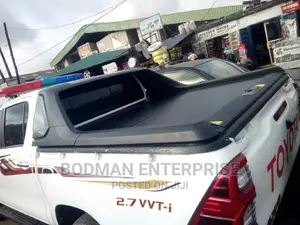Rolling Boot Cover for Toyota Hilux =