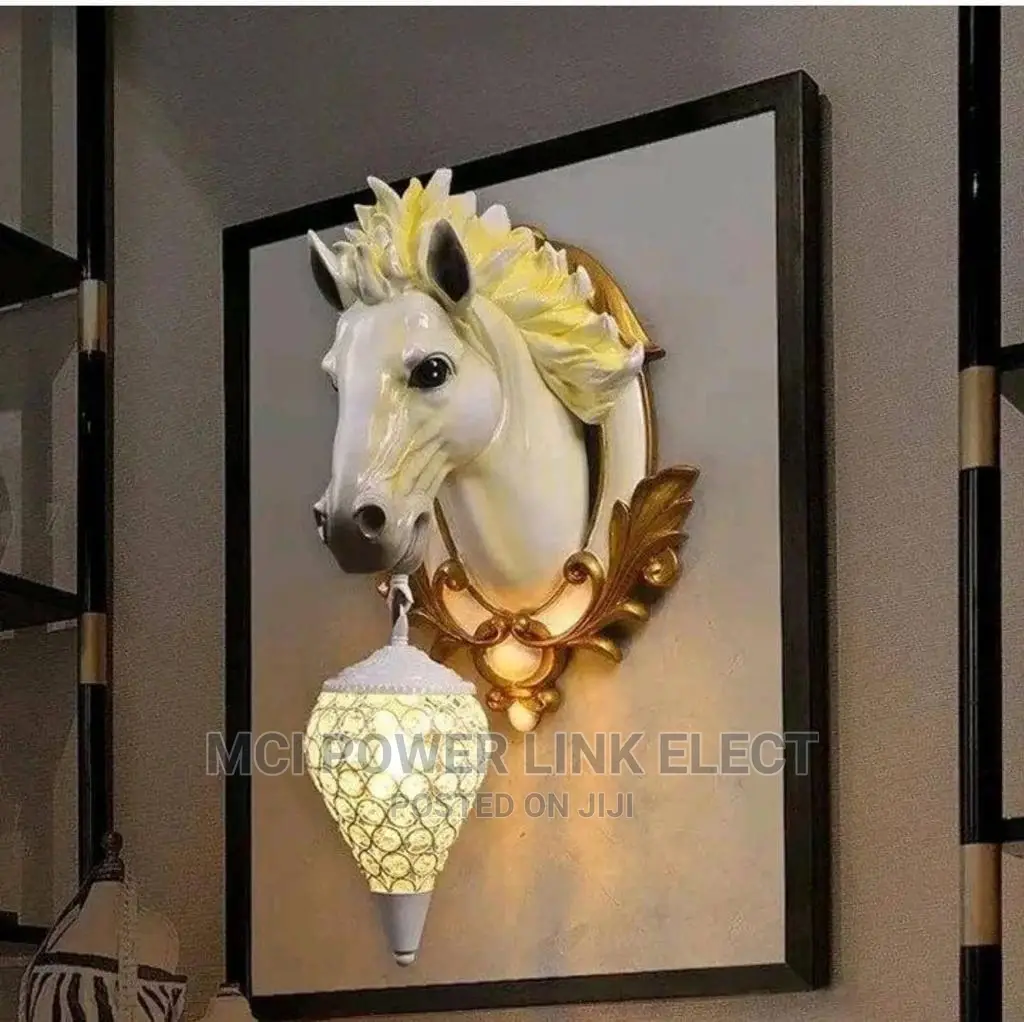 Horse Head Wall Bracket MCI Premium Light
