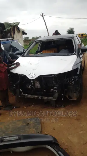 Toyota Venza 2010 Windscreen LFW