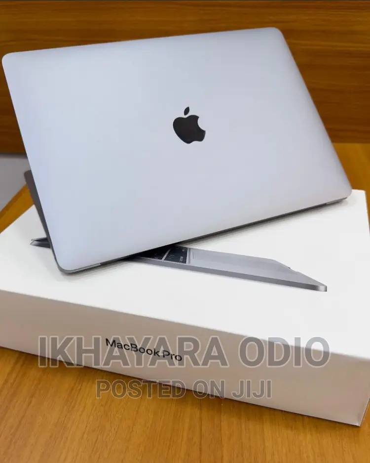 Laptop Apple MacBook Pro 2020 8GB Intel Core I5 SSD 256GB