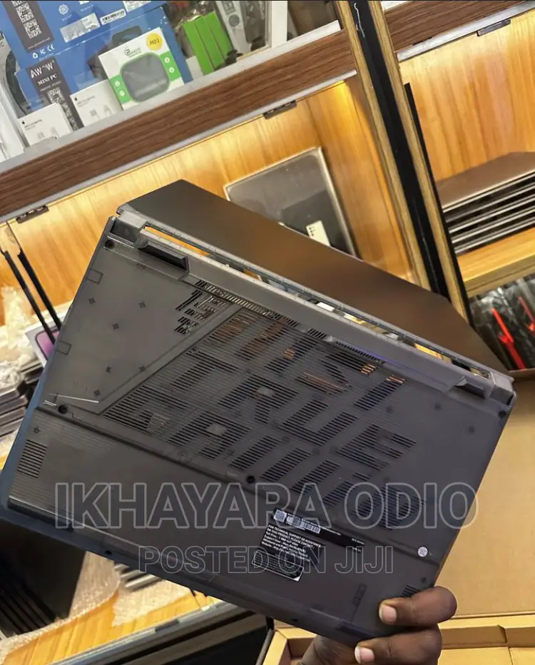 Laptop MSI 8GB Intel Core i7 SSD 512GB