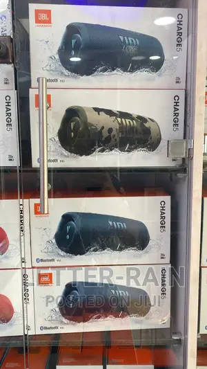 JBL Charge 5 Bluthoot Speaker