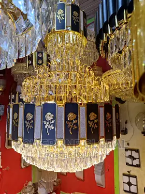 Crystal Chandelier Light for Homes/ Hotels/ Churches/ Lounge