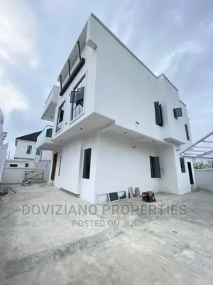 5bdrm Duplex in Lekki for sale