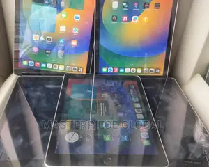 Apple iPad 4 Wi-Fi 32 GB Black