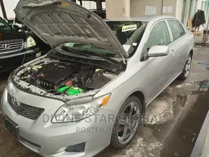 Toyota Corolla 2010 Gold
