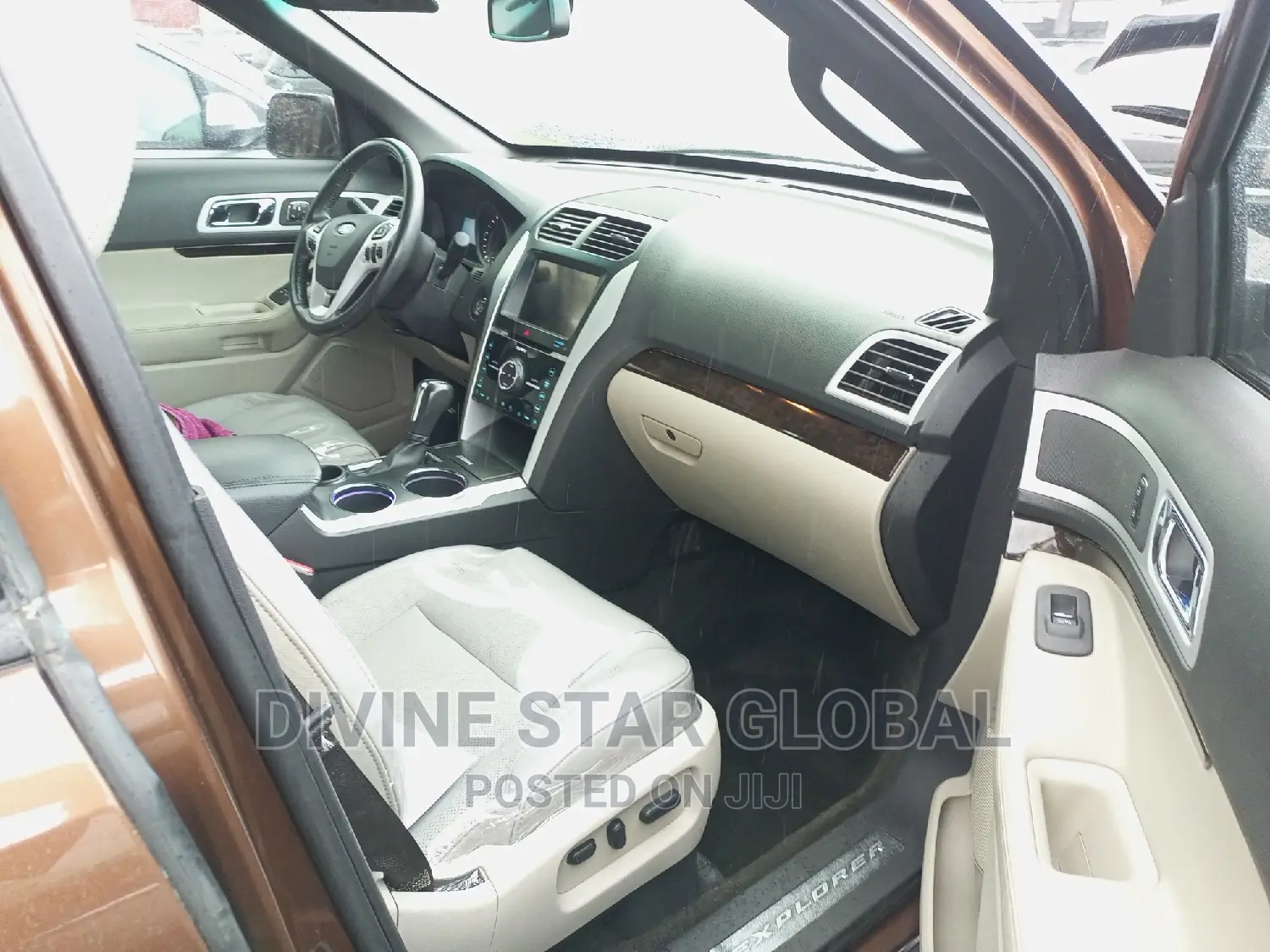 Ford Explorer 2013 Brown