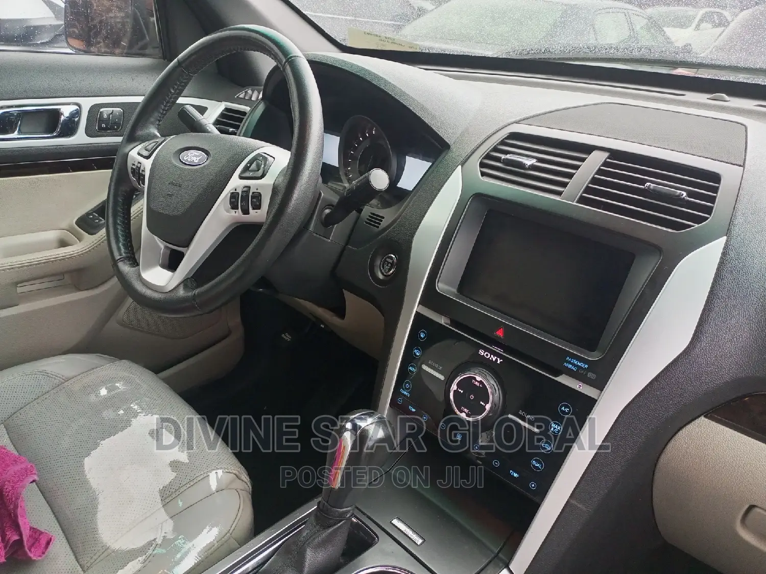 Ford Explorer 2013 Brown