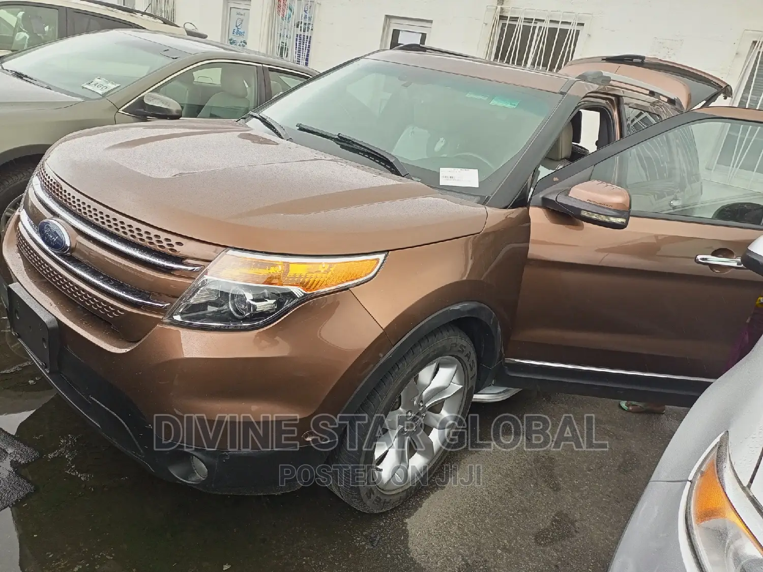 Ford Explorer 2013 Brown