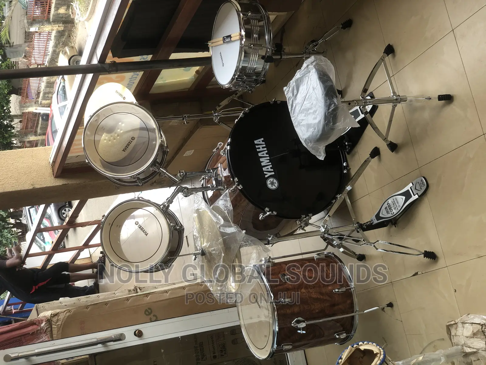 Yamaha Drum Set