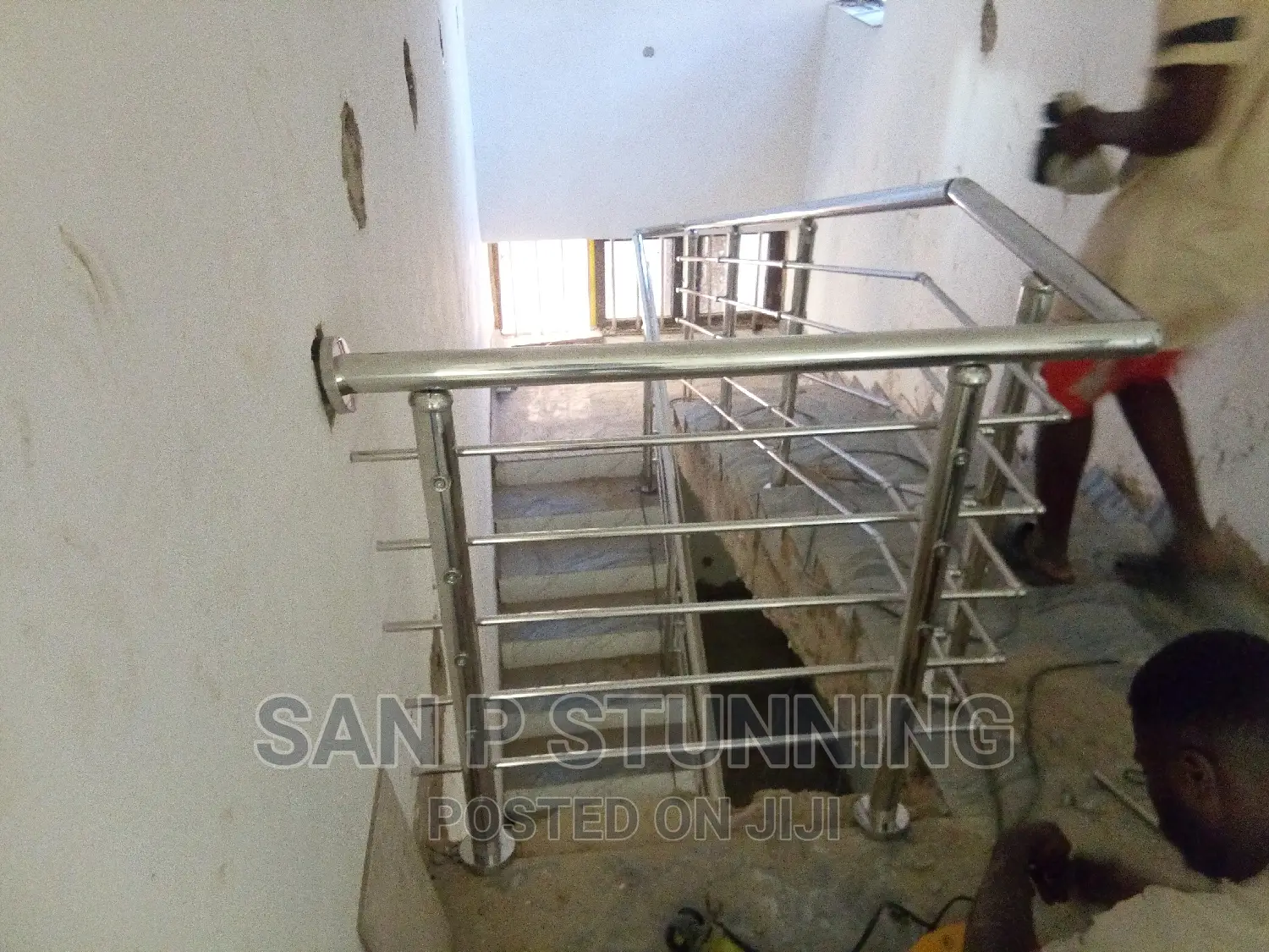 Durable and Solid Railing Design