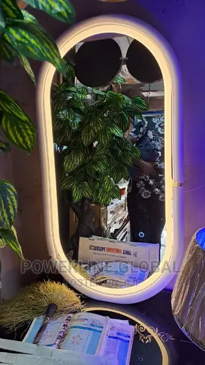 Mirror With Light for Home's/ Hotels/ Lounges/ Guesthouses