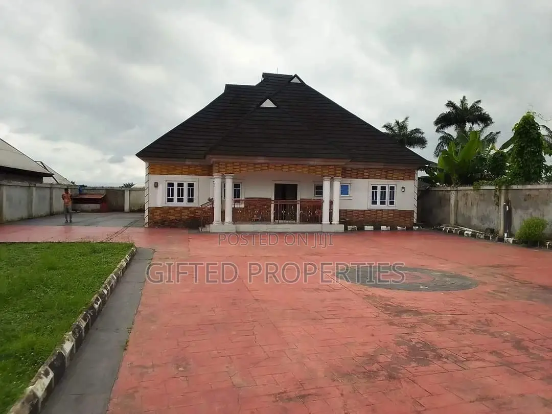 Furnished 3bdrm Bungalow in Umulu Eneka, Port-Harcourt for sale