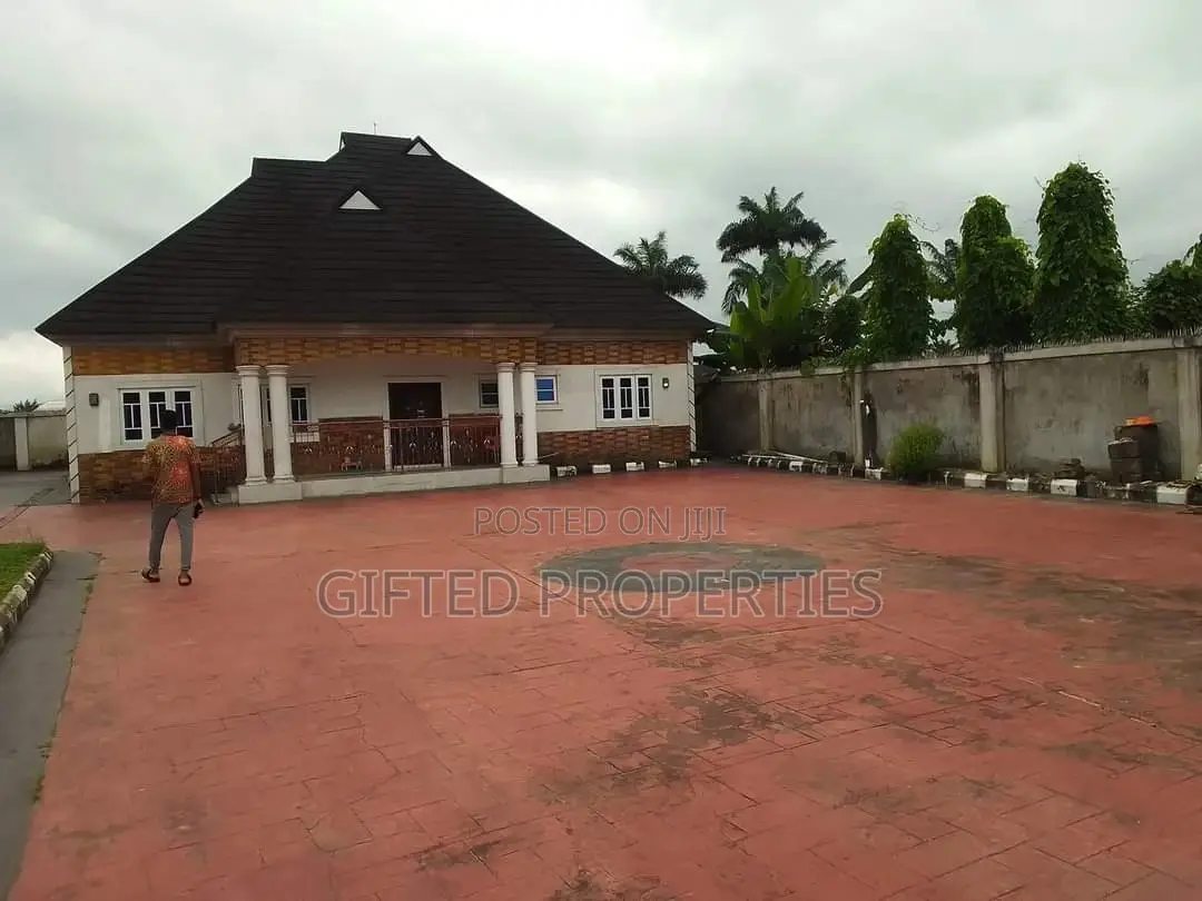 Furnished 3bdrm Bungalow in Umulu Eneka, Port-Harcourt for sale