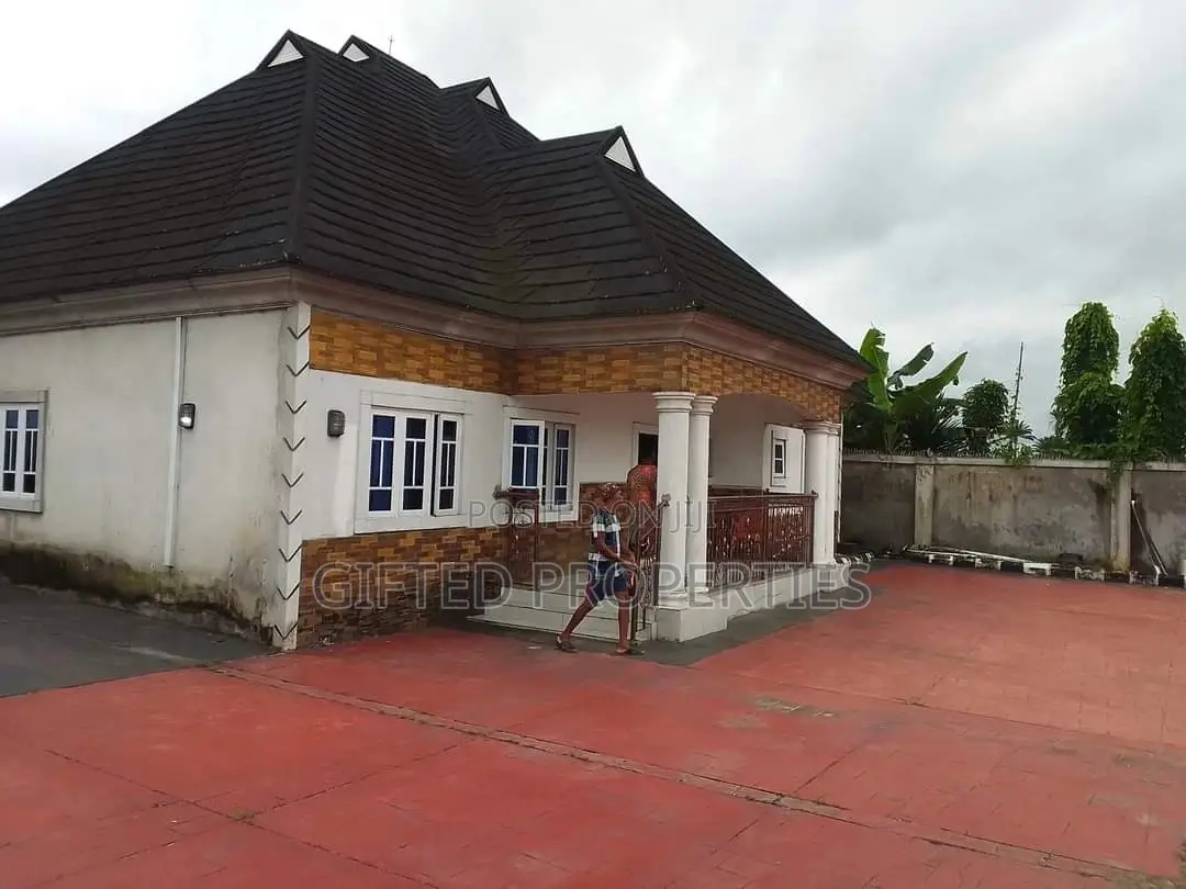 Furnished 3bdrm Bungalow in Umulu Eneka, Port-Harcourt for sale