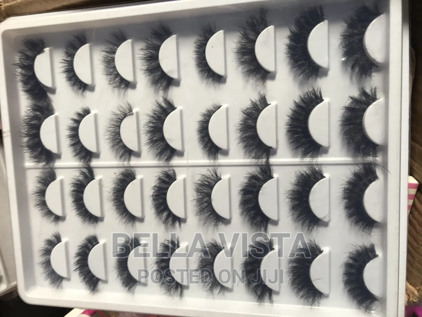 Sweep Lashes