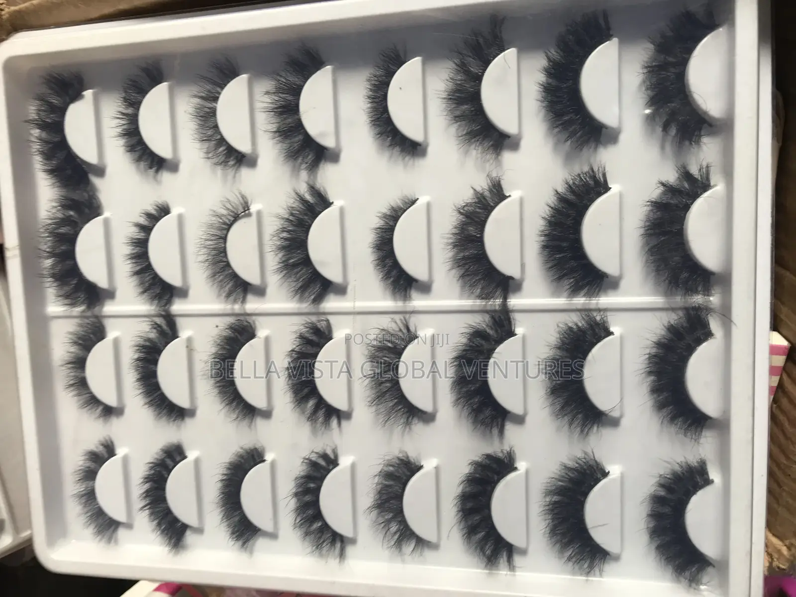 Sweep Lashes