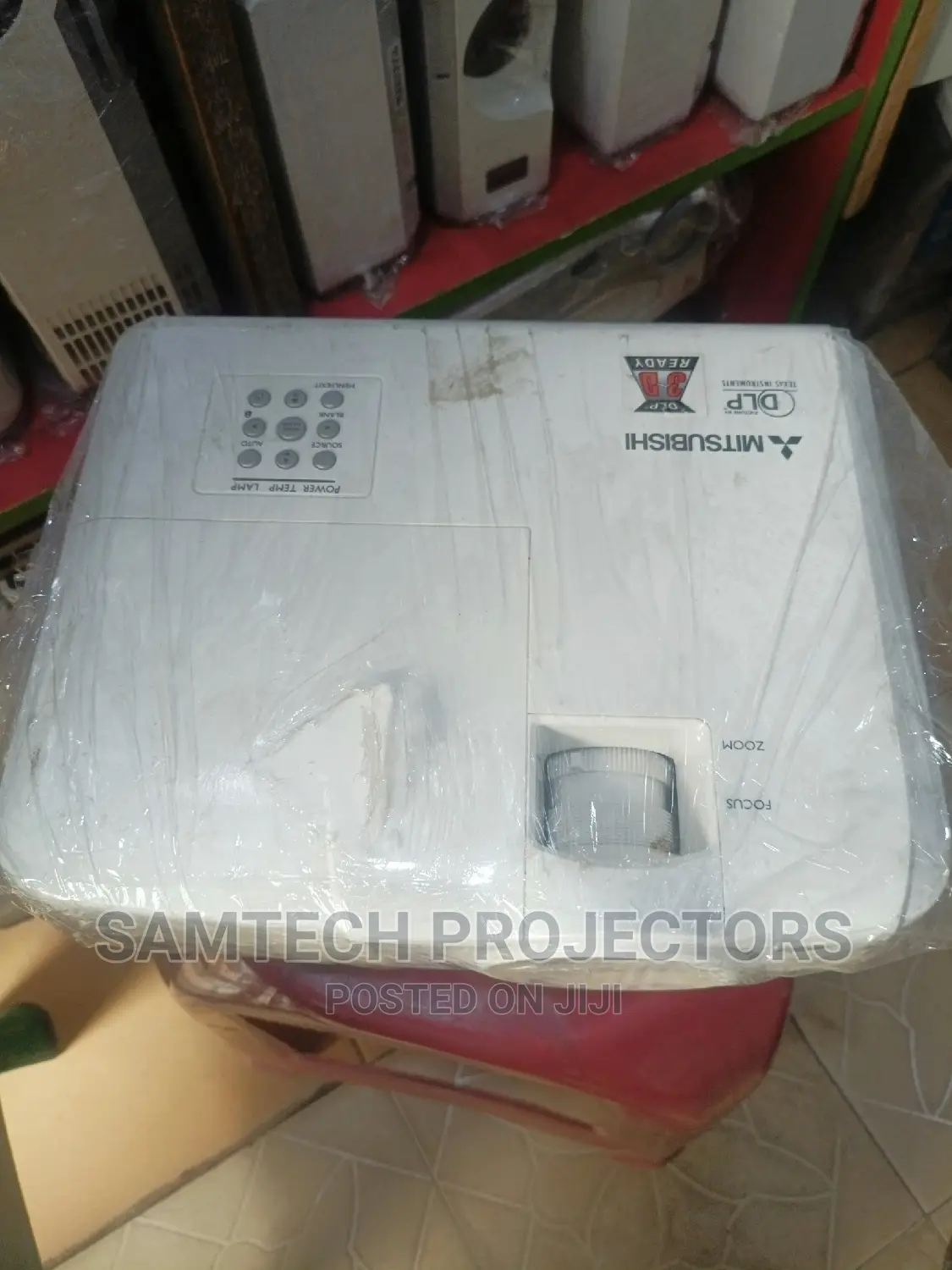 Daylight London Used Mitsubishi Projector