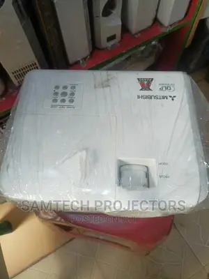 Daylight London Used Mitsubishi Projector