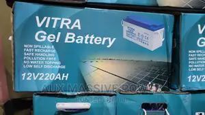 Vitra Battery 220a 12v