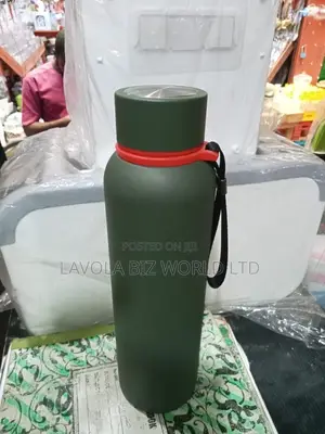 Vacuum Flask With Rope Handle