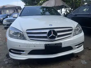 Mercedes-Benz C300 2010 White