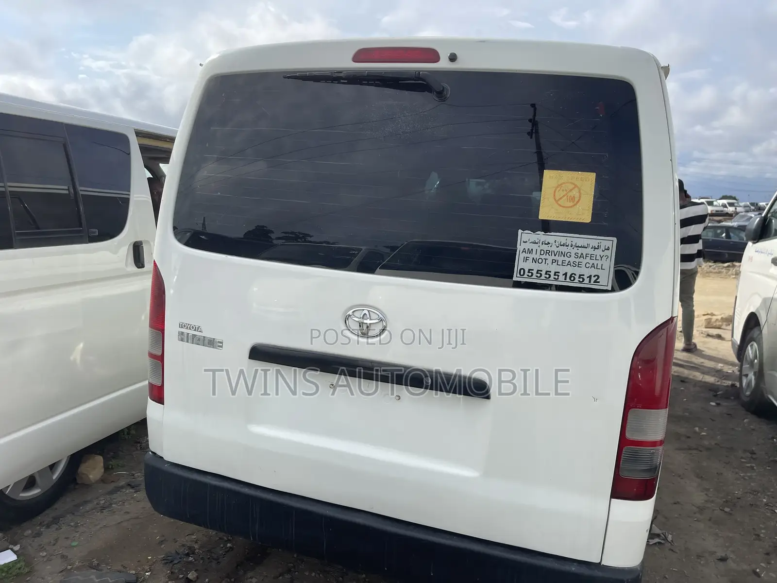 Toyota HiAce 2010 White