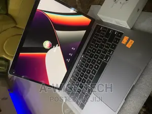 Laptop Apple MacBook Pro 2017 16GB Intel Core I7 SSD 512GB