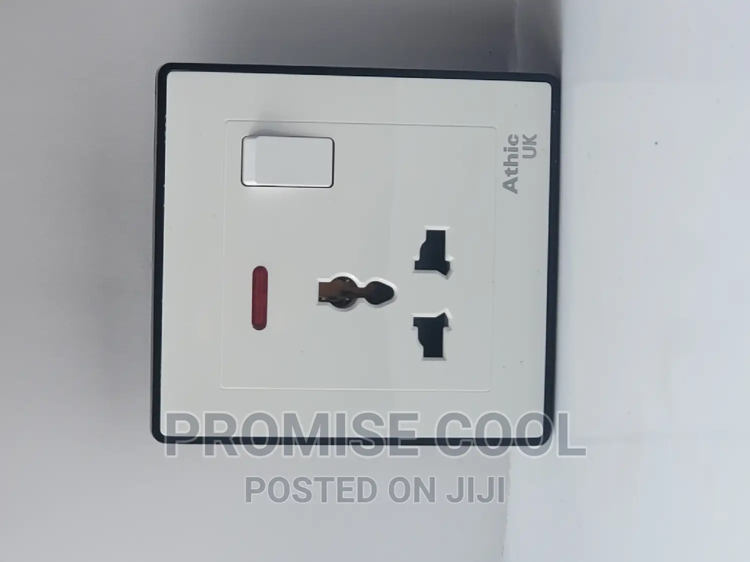 Socket and Switches