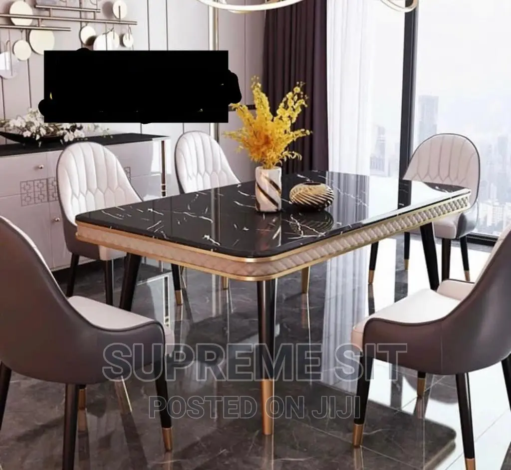 Luxury Imported Dinning Set.