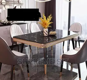 Luxury Imported Dinning Set.