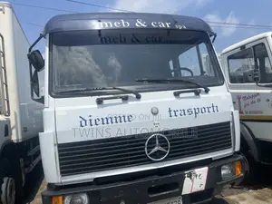 Mercedes-Benz 814 Direct Bucket