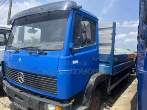 Mercedes-Benz Follow Come Bucket
