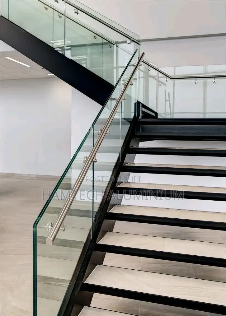 10mm Thickness Plane Tempered Glass Staircase