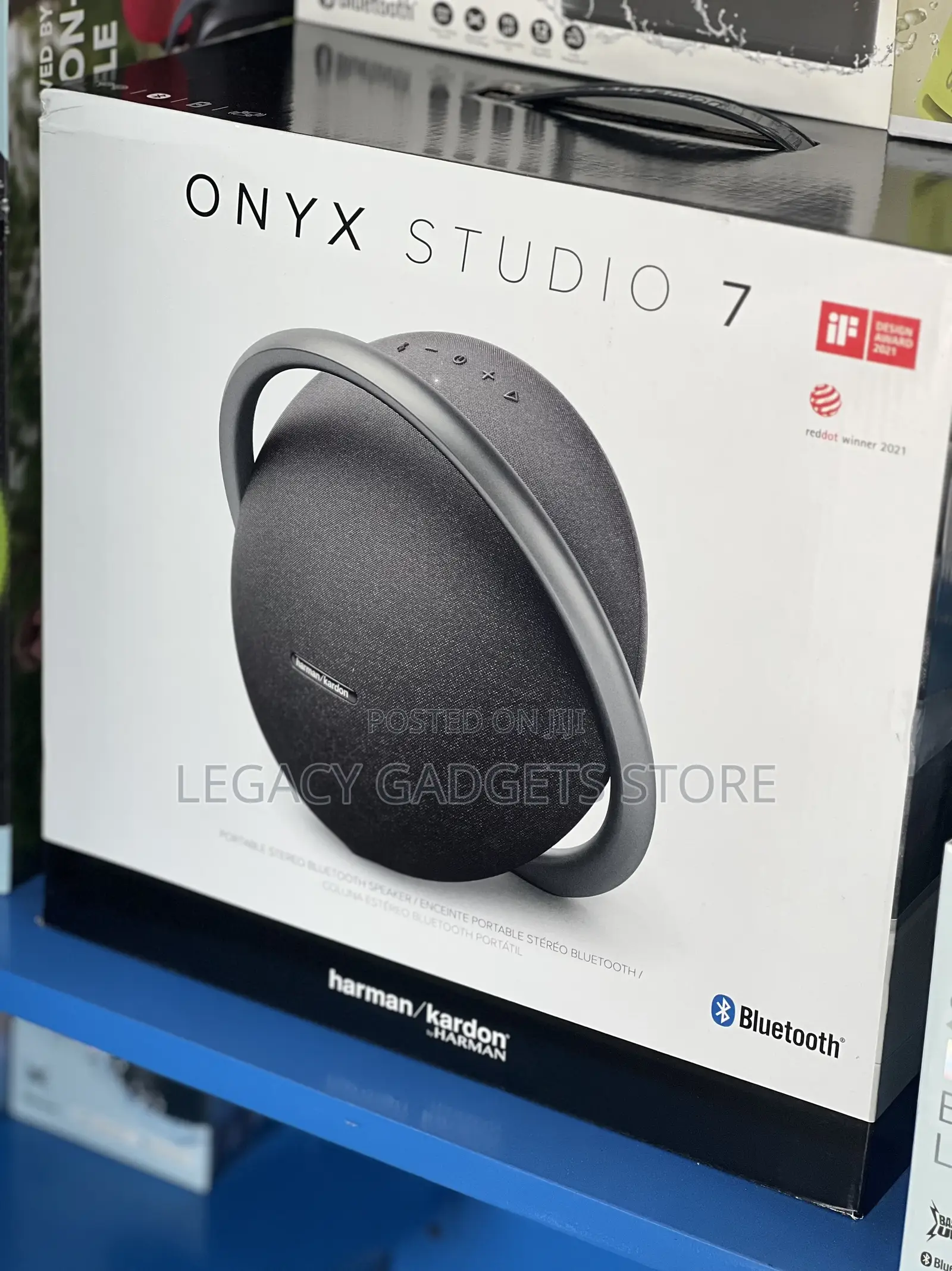 Onyx Studio 7