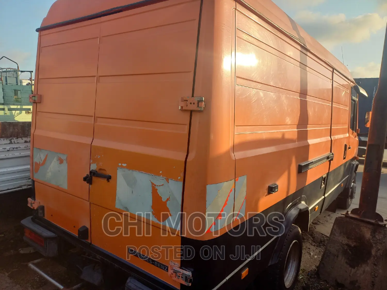 Mercedes-Benz Tourismo 2005 Orange