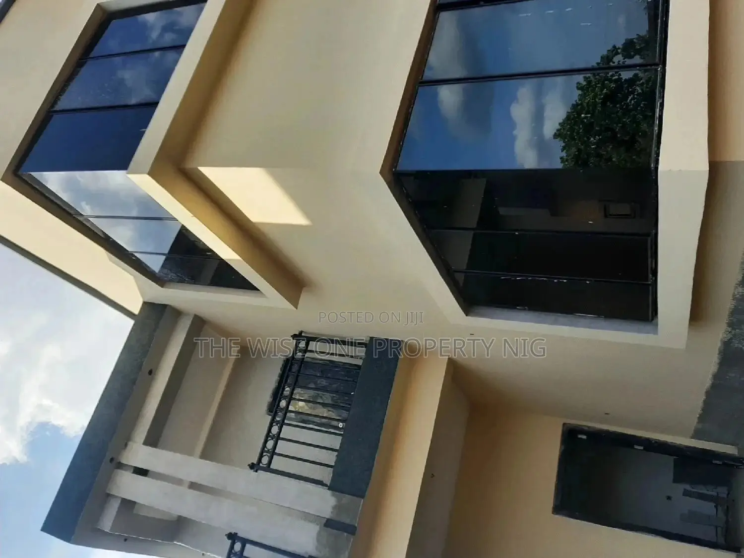 4bdrm Duplex in Wtc Estate Enugu for sale