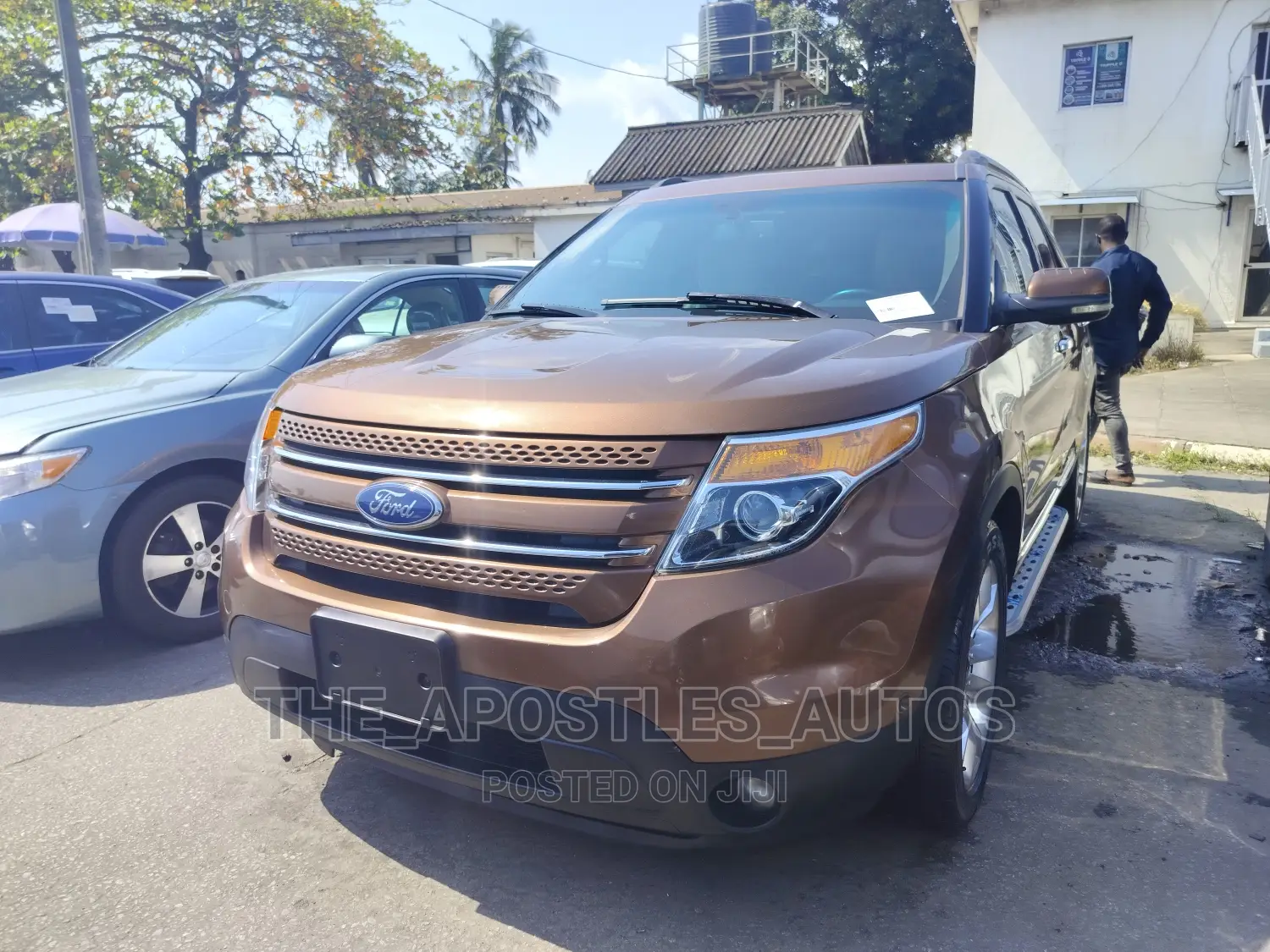 Ford Explorer 2013 Brown