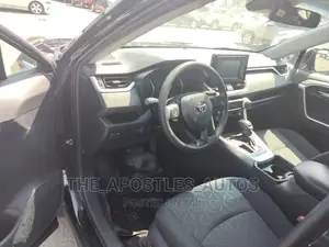 Toyota RAV4 XLE AWD 2020 Black